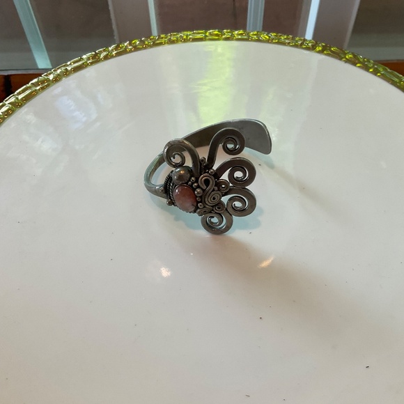 Beautiful Hobo Style Silver Cuff Bracelet - Picture 5 of 7